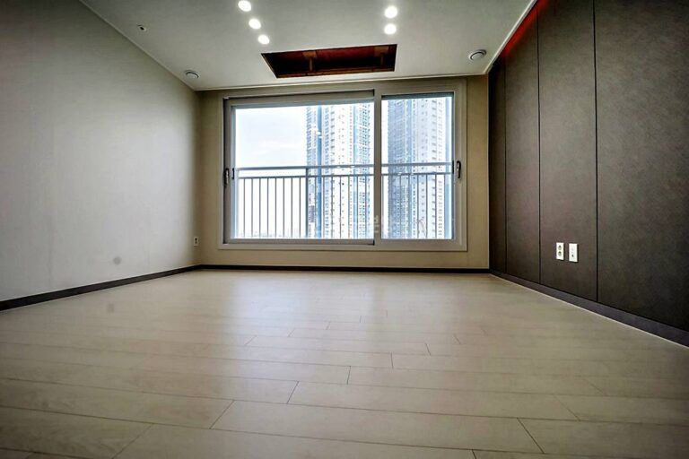 신흥동신축빌라 매매 실입2천 3베이 3룸 80세대